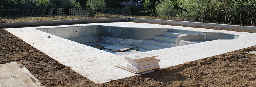 trouver-un-constructeur-de-piscine-a-mont-de-marsan